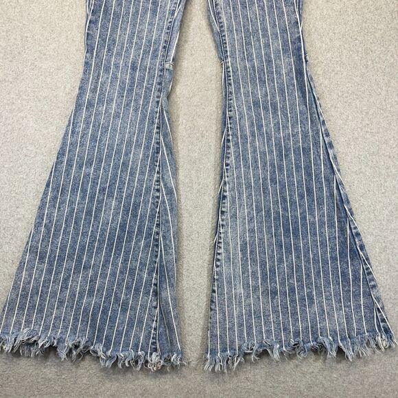 Cello Flare Jeans Women’s 4 Blue White Pinstripe Open Hem - Picture 3 of 14